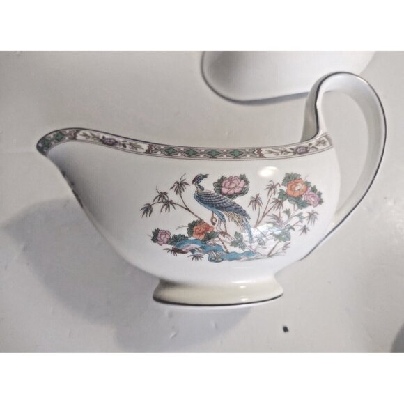 WEDGWOOD Kutani Crane Bone China Gravy Boat & Underplate, Like New - Picture 9 of 16
